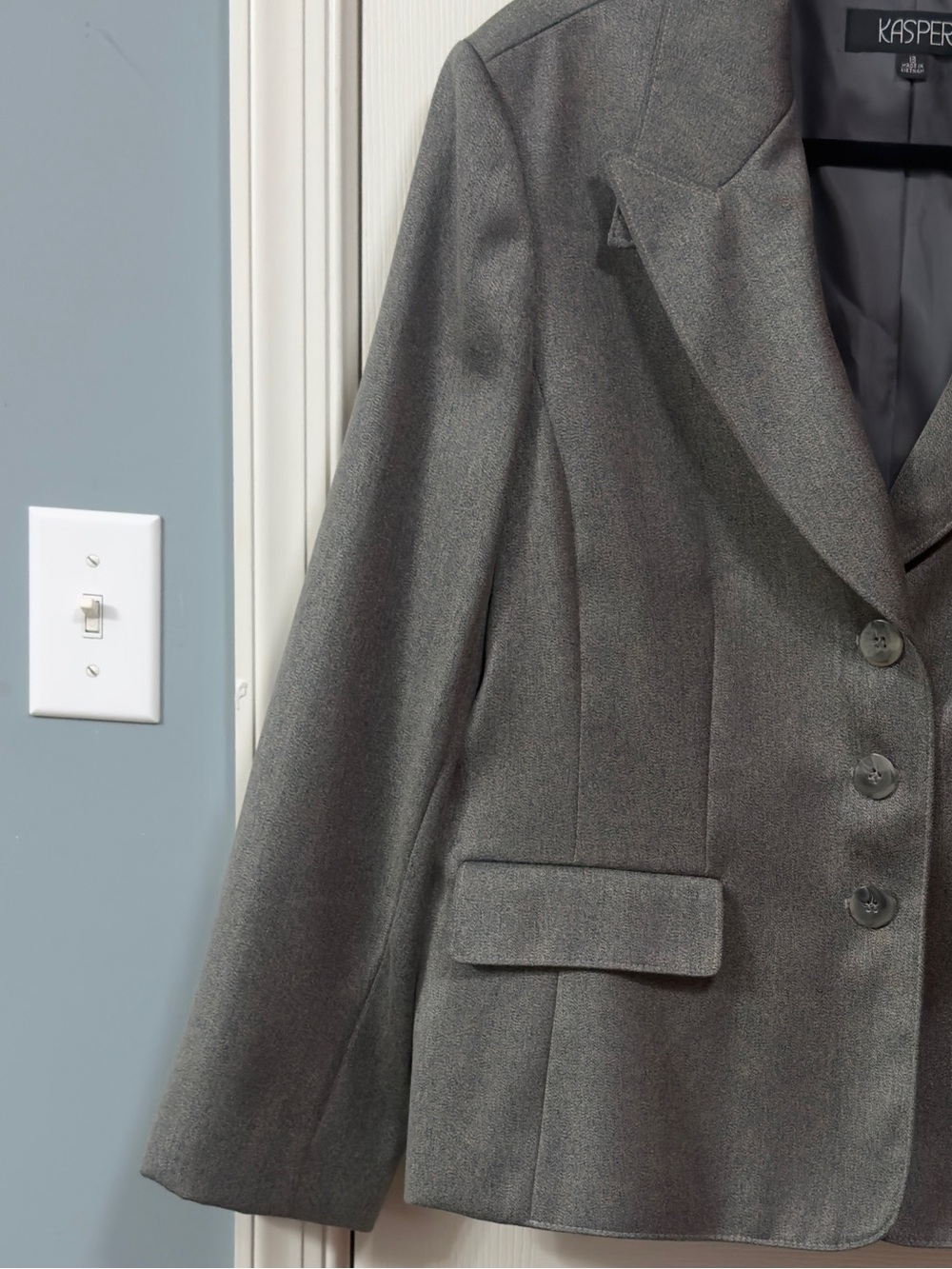Kasper Gray Three-Button Business Blazer Jacket Plus Size 18 Office Wear Church - Picture 7 of 16